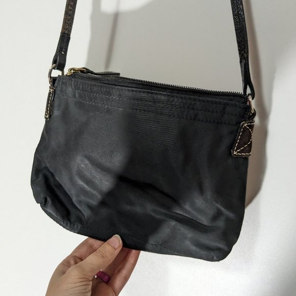 Dooney & Bourke Classic Crossbody Bag Black with Pink Lining - Picture 5 of 6